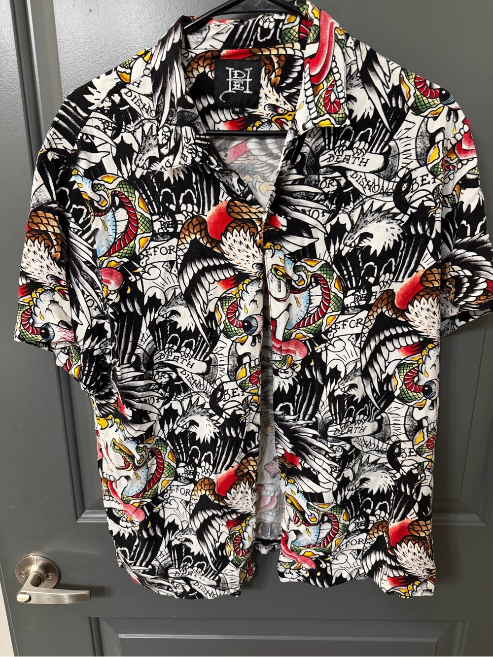 Ed Hardy Men’s Tattoo Print Button-Up Shirt Size M Eagle Snake